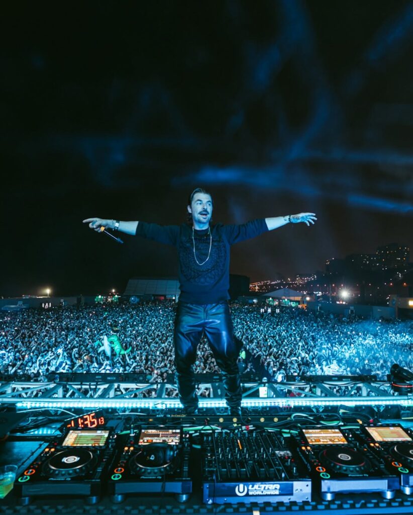 Axwell BA
