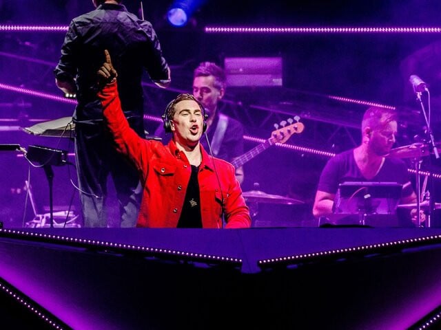 Drama at Saga Festival: Hardwell Walks Off Stage Over Equipment and Payment Problems — EDM Army news cover image