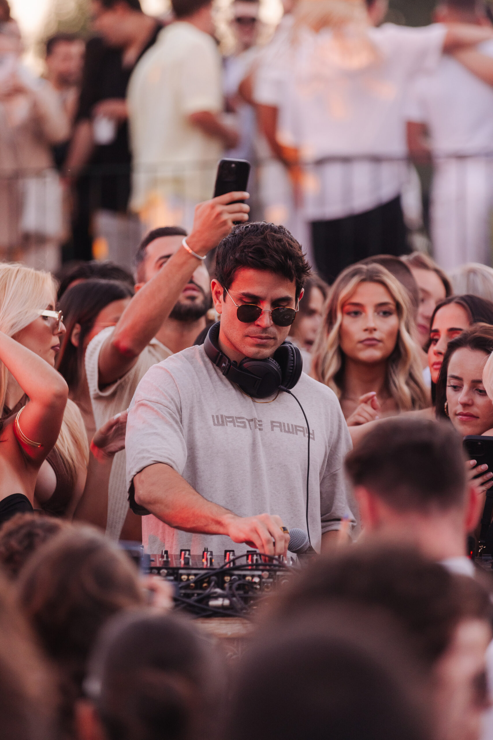 Australian House Artist, Levi Tours In Support of His Break-Through Single “Jump” — EDM Army news cover image