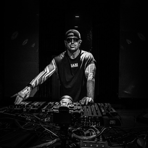 Alfred Heinrichs Releases Emotive Techno Single Off Forthcoming Album Fuck You Two ft. Haexxa — EDM Army news cover image