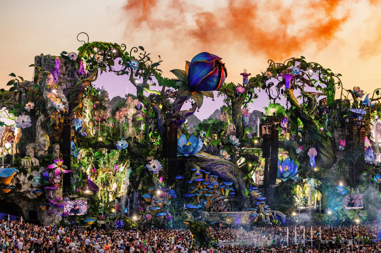 Tomorrowland Unveils ‘Orbyz’ Livestream Experience for 2025 Festival — EDM Army news cover image