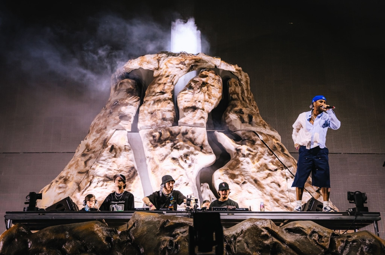 Levity Deliver Breakout Coachella Moment With Viral Big Sean Appearance + “Volcano” Live Debut